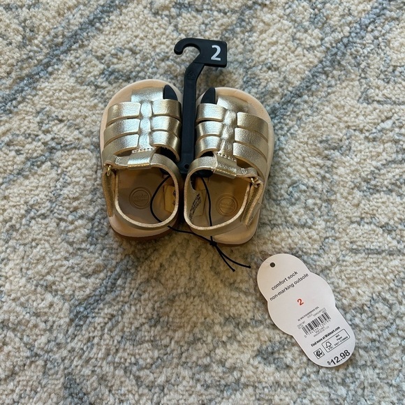 NWT Wonder Nation baby girls golden Mary Jane Velcro Sandals size 2 - Picture 2 of 4